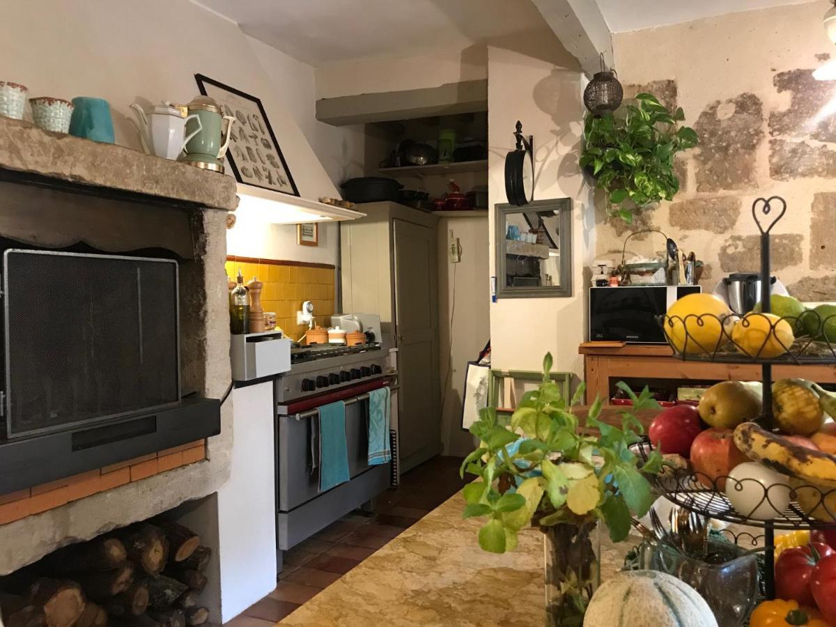 Bed and Breakfast Les Aiguieres En Provence Сюз-ла-Русс Екстер'єр фото