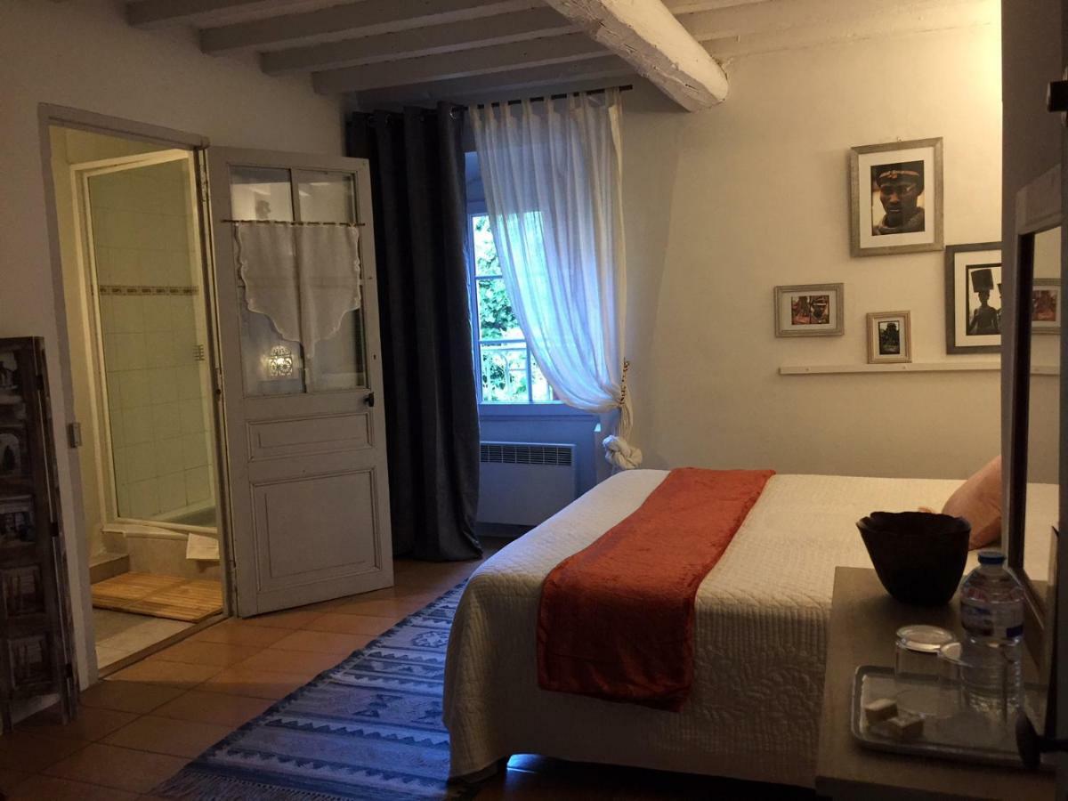 Bed and Breakfast Les Aiguieres En Provence Сюз-ла-Русс Екстер'єр фото