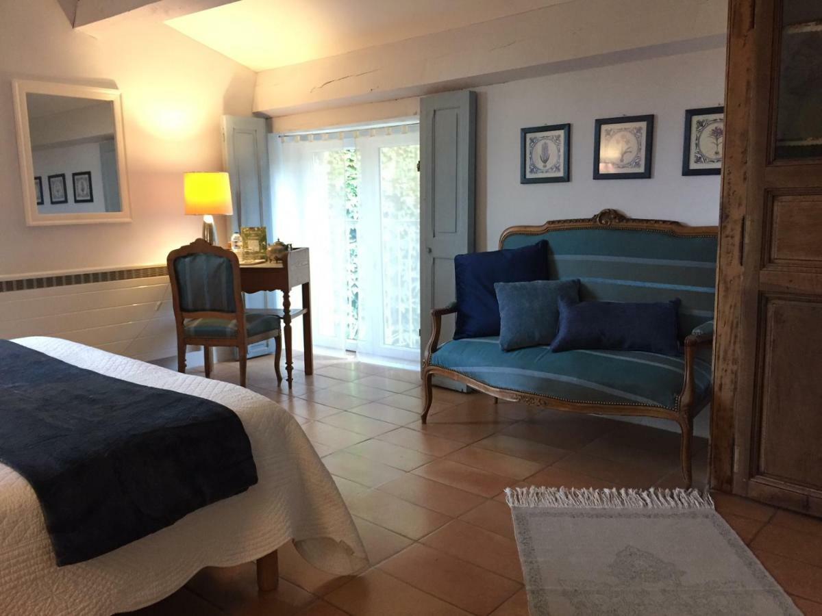 Bed and Breakfast Les Aiguieres En Provence Сюз-ла-Русс Екстер'єр фото